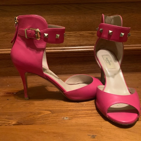 Valentino Shoes - Pink Valentino Rockstud open toe Heels